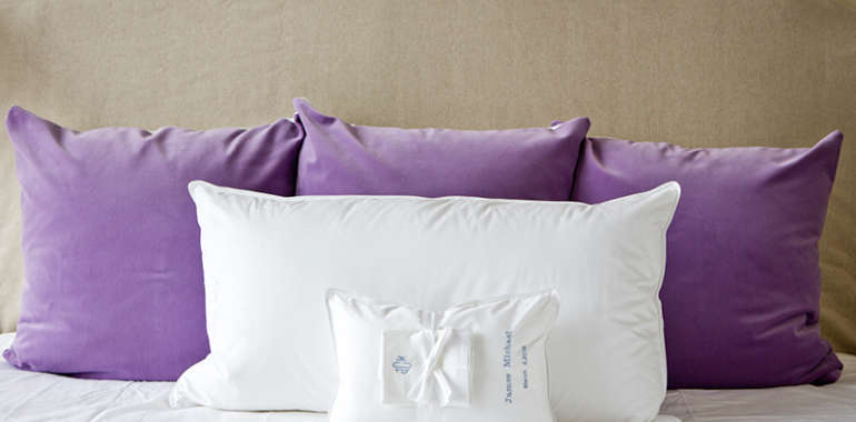 The Pillow Bar – Travel Pillow